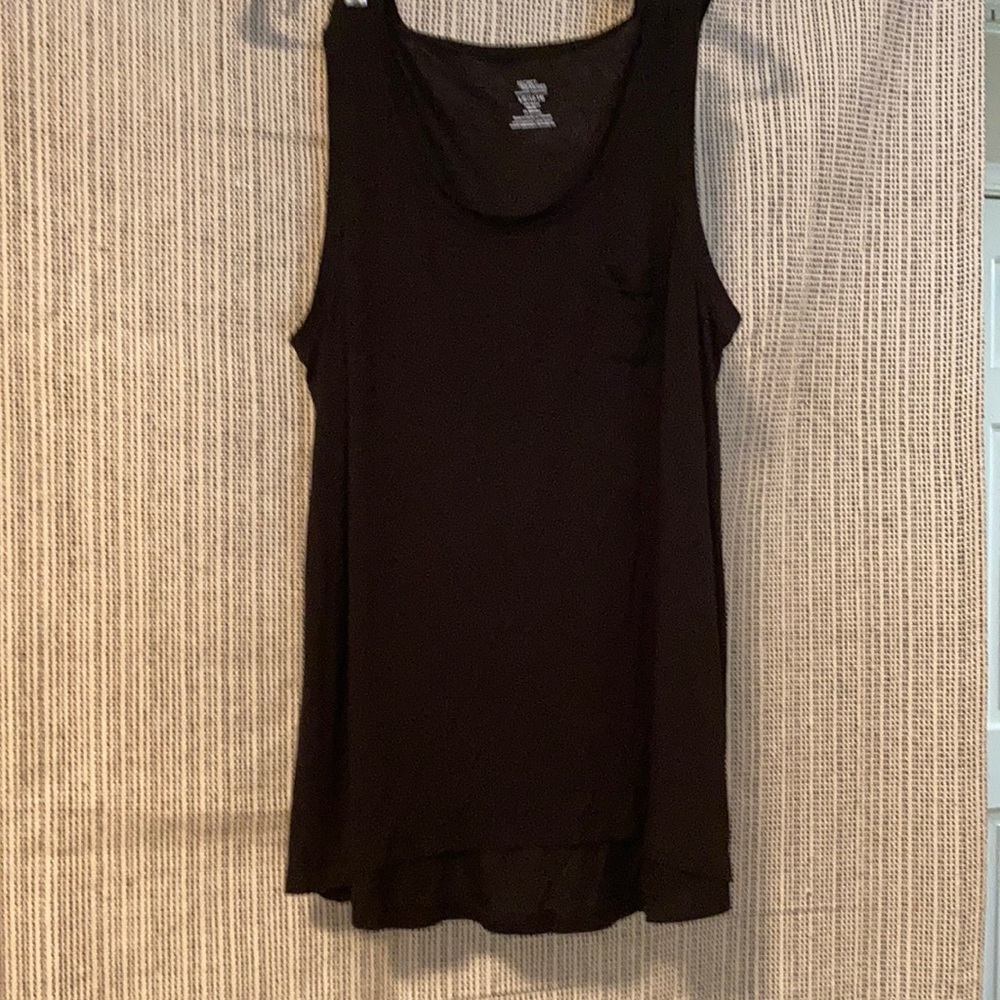 Secret Treasures Black Sleeveless Blouse